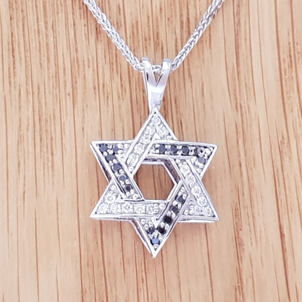 Realistic picture of 14K Gold 0.24ctw 3D Star of David Diamond Pendant, 1.7cm