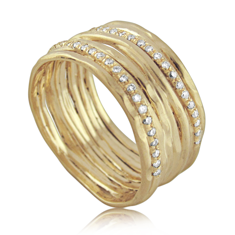 Designed ring with 40 diamonds