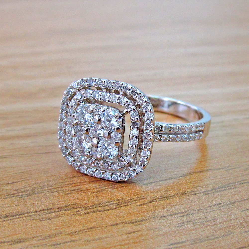 Prestigious diamond ring studded with 97 diamonds