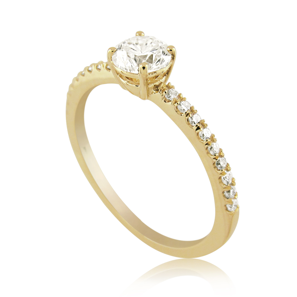 Classic & Prestigious Engagement Ring