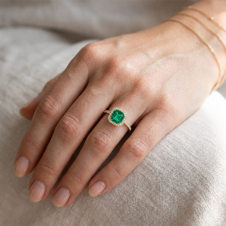Additional image of  2 Carat Lab-Grown Colombian Emerald and Natural Diamond Gold Ring