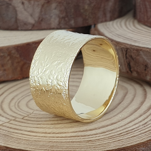 A special wide 14K yellow gold ring