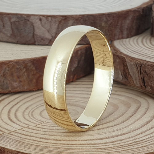 5.3mm Dome Shaped Wedding Band in 14k Gold