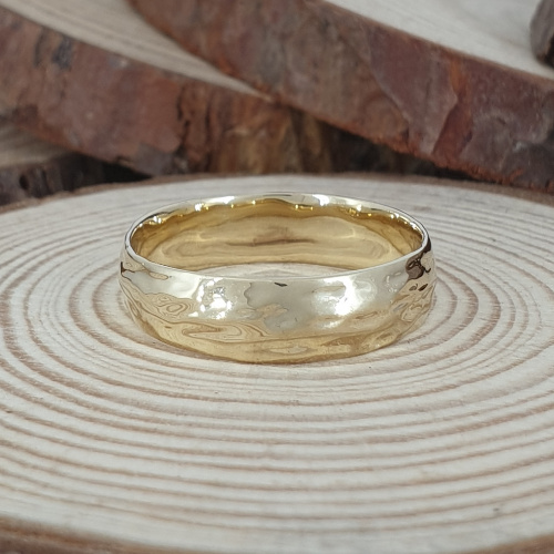 14K Yellow Gold Wedding Ring