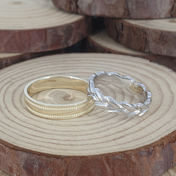 תמונה אמיתית של טבעת נישואין מזהב לבן -סגנון צמה קלועה 